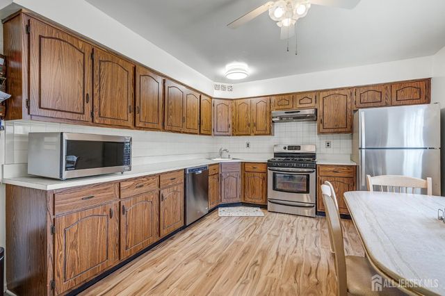 1401 North Oaks Boulevard, North Brunswick, NJ 08902