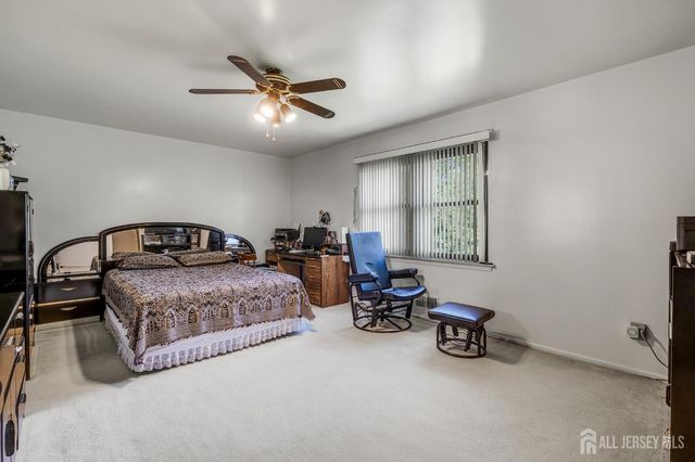 1401 North Oaks Boulevard, North Brunswick, NJ 08902