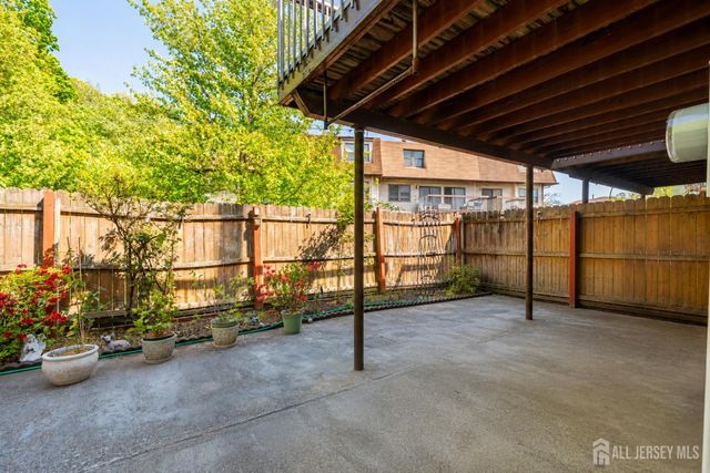 1401 North Oaks Boulevard, North Brunswick, NJ 08902