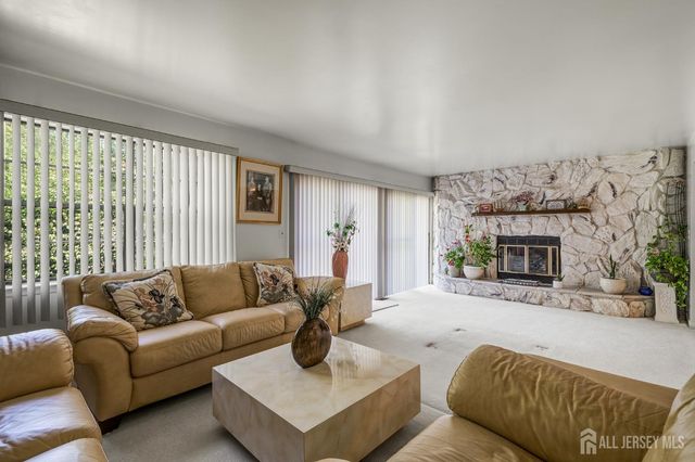 1401 North Oaks Boulevard, North Brunswick, NJ 08902