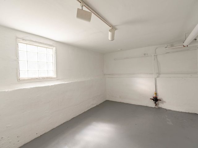 10735 S Prospect Avenue, Chicago, IL 60643