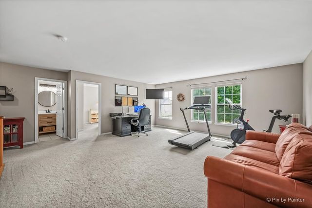 1075 ROBINSON Street, Elburn, IL 60119