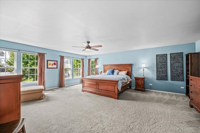1075 ROBINSON Street, Elburn, IL 60119