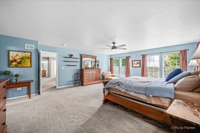 1075 ROBINSON Street, Elburn, IL 60119