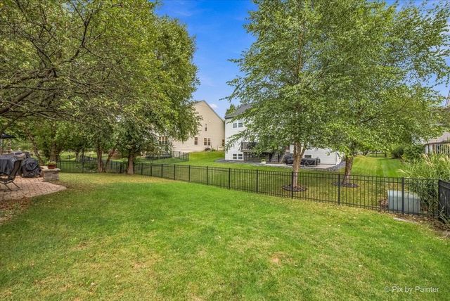 1075 ROBINSON Street, Elburn, IL 60119