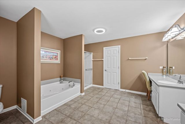 1075 ROBINSON Street, Elburn, IL 60119
