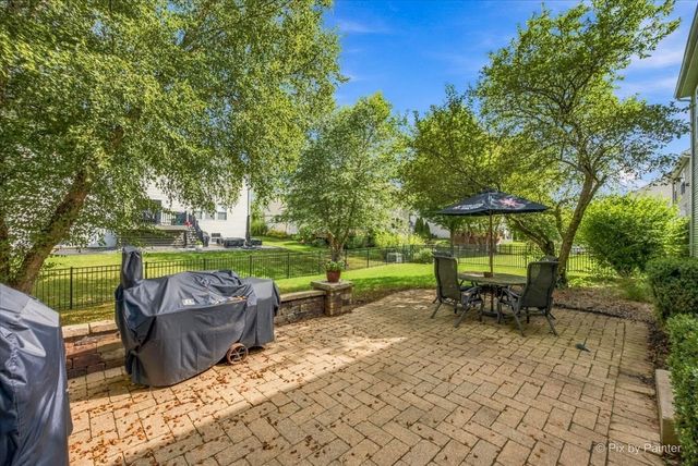 1075 ROBINSON Street, Elburn, IL 60119