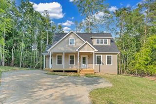 241 Spring Chase DR, Glade Hill, VA 24092