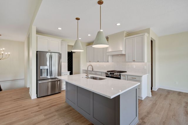 2257 Green Leaf Circle, Norwalk, IA 50211