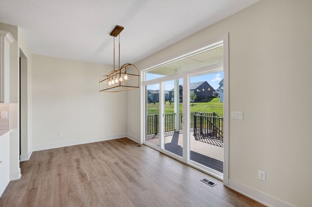 2257 Green Leaf Circle, Norwalk, IA 50211