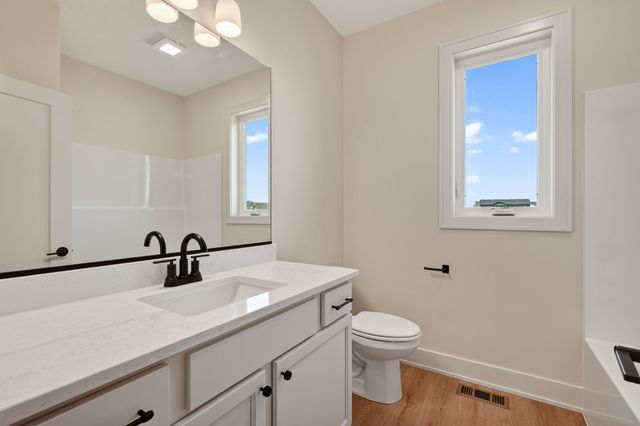 2257 Green Leaf Circle, Norwalk, IA 50211