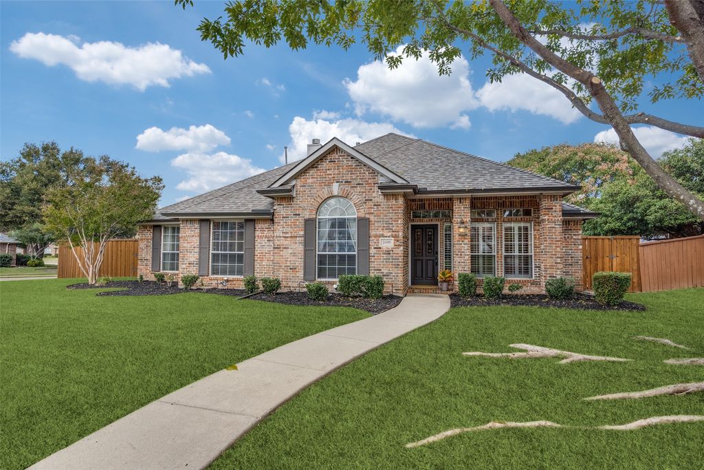 2449 Elm Leaf Lane, Plano, TX 75025