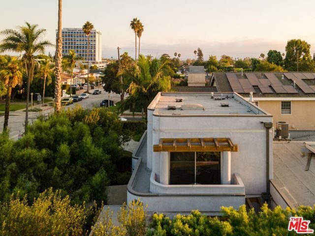 507 N Lucerne Boulevard, Los Angeles, CA 90004