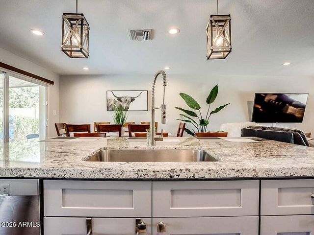 8526 E VISTA Drive, Scottsdale, AZ 85250