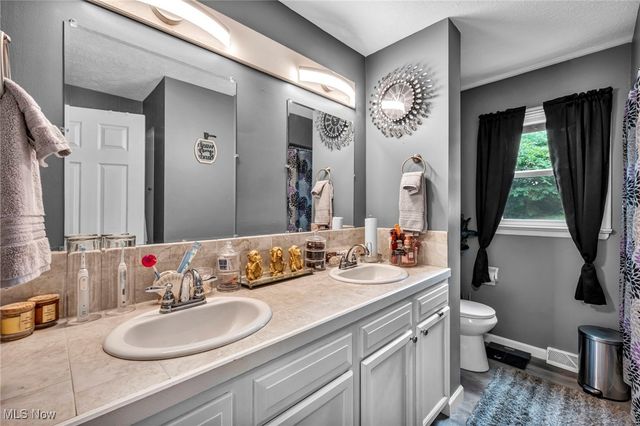 412 Stevenson Avenue, Akron, OH 44312