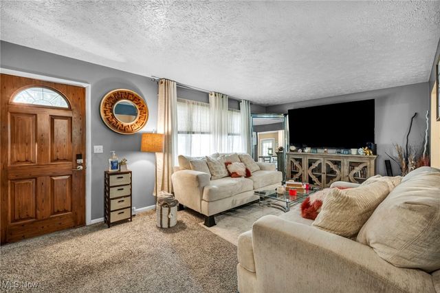 412 Stevenson Avenue, Akron, OH 44312