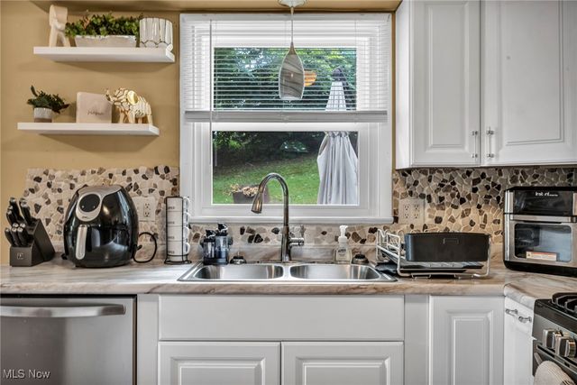 412 Stevenson Avenue, Akron, OH 44312