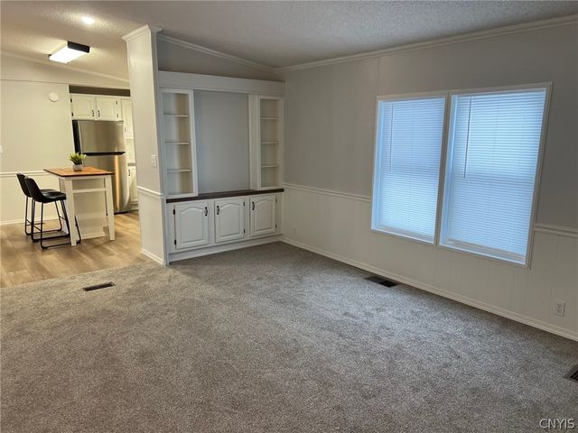 215 BRETT BRAE, New Hartford, NY 13323