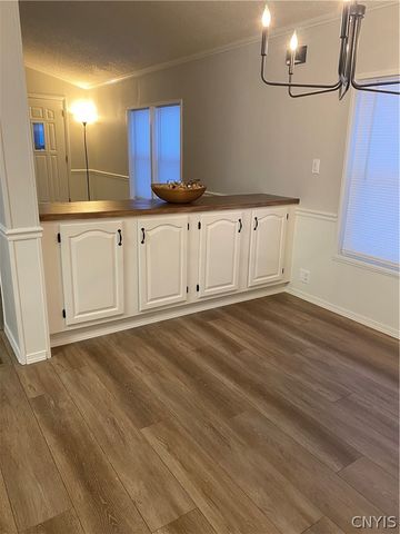 215 BRETT BRAE, New Hartford, NY 13323