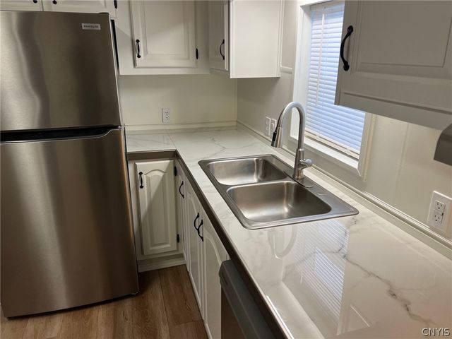 215 BRETT BRAE, New Hartford, NY 13323