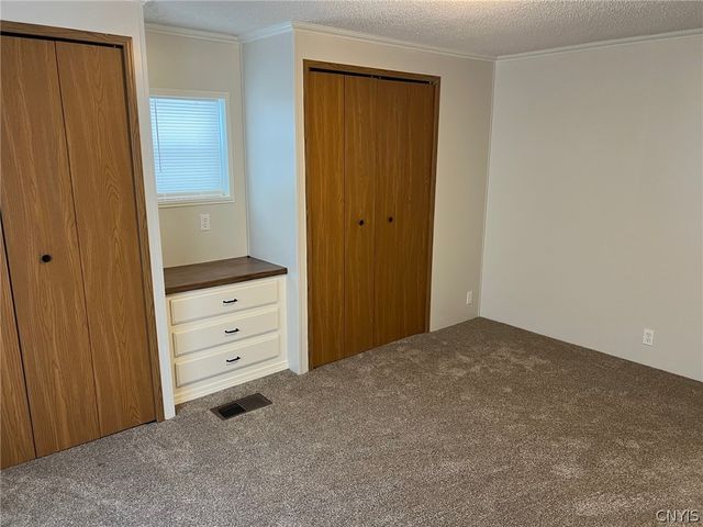 215 BRETT BRAE, New Hartford, NY 13323