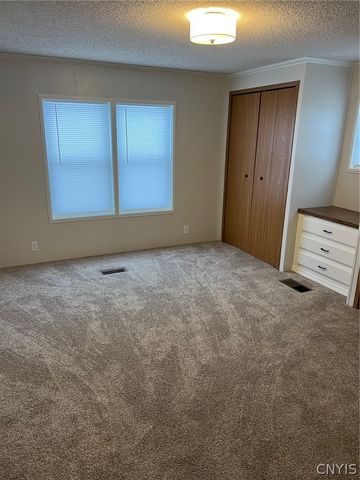 215 BRETT BRAE, New Hartford, NY 13323