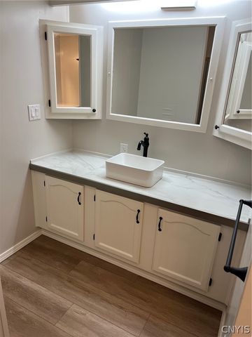 215 BRETT BRAE, New Hartford, NY 13323