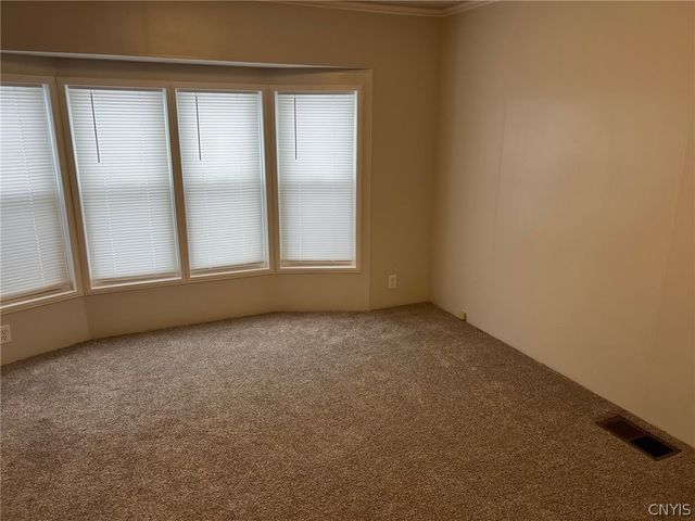 215 BRETT BRAE, New Hartford, NY 13323