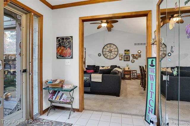 43058 W Kirkwood Drive, Clinton Township, MI 48038