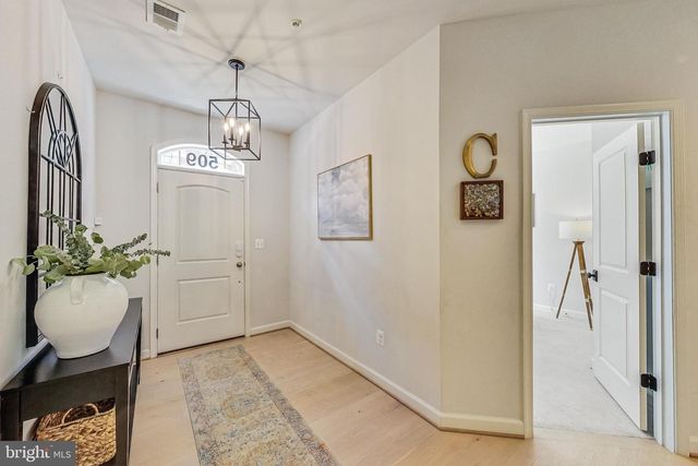 509 TRIGGERFISH DR, National Harbor, MD 20745