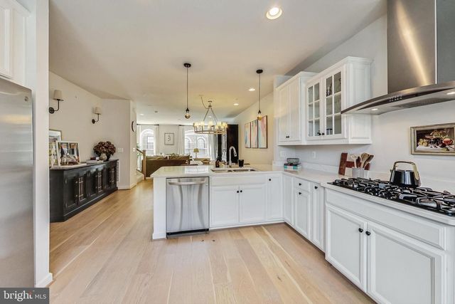 509 TRIGGERFISH DR, National Harbor, MD 20745