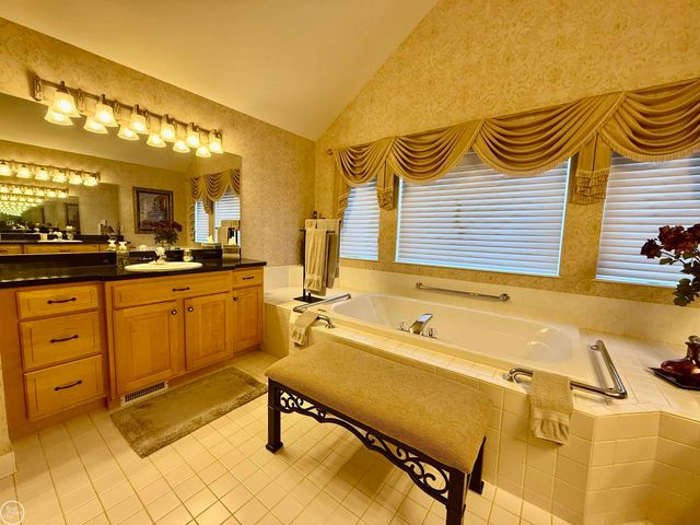 47094 Burning Tree Lane, Macomb Twp, MI 48044