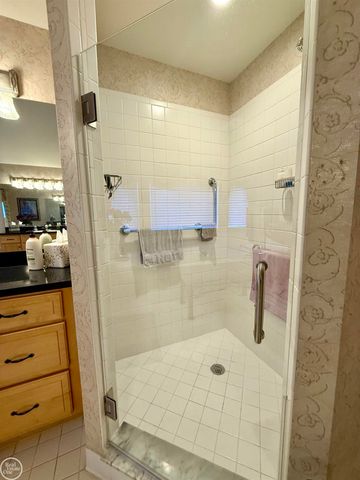 47094 Burning Tree Lane, Macomb Twp, MI 48044