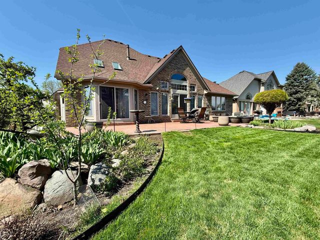 47094 Burning Tree Lane, Macomb Twp, MI 48044