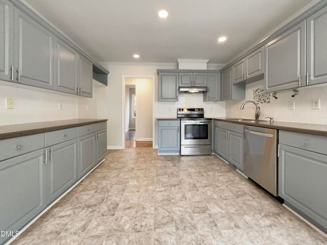 3501 Streams Of Fields Drive, Raleigh, NC 27604