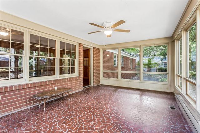 9 Scott RD, Newport News, VA 23606