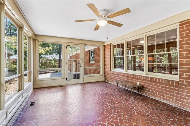 9 Scott RD, Newport News, VA 23606