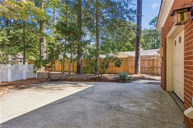 9 Scott RD, Newport News, VA 23606