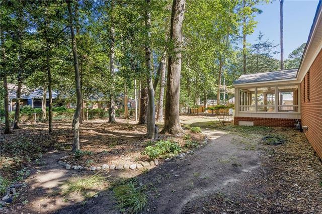 9 Scott RD, Newport News, VA 23606