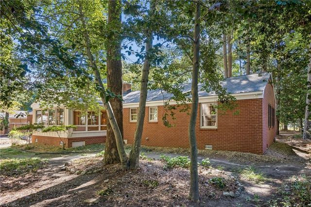 9 Scott RD, Newport News, VA 23606