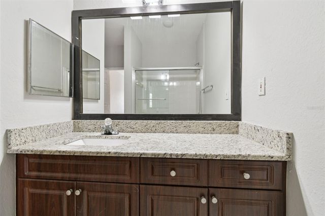 4304 BAYSIDE VILLAGE DRIVE 103, Tampa, FL 33615