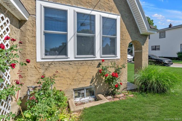 108 Memphis Avenue, South Floral Park, NY 11001