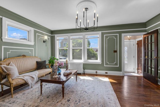 108 Memphis Avenue, South Floral Park, NY 11001