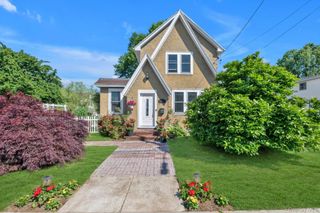 108 Memphis Avenue, South Floral Park, NY 11001