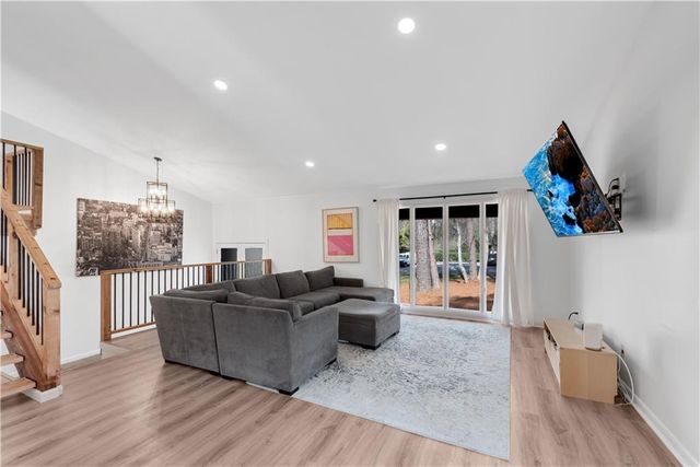 5360 Willow Point Parkway, Marietta, GA 30068