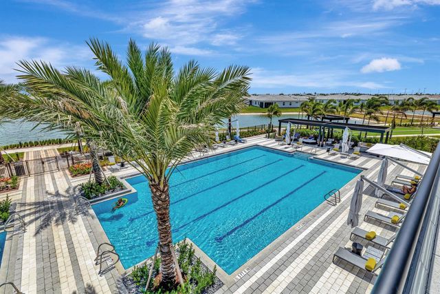 11527 SW Viridian Boulevard, Port St. Lucie, FL 34987