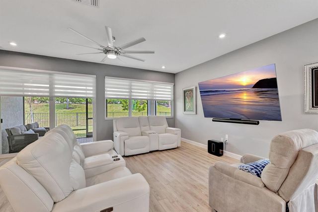 11527 SW Viridian Boulevard, Port St. Lucie, FL 34987