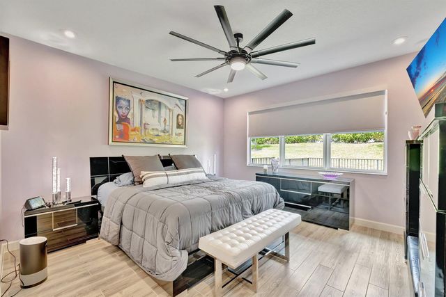 11527 SW Viridian Boulevard, Port St. Lucie, FL 34987