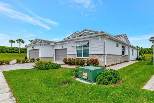 11527 SW Viridian Boulevard, Port St. Lucie, FL 34987