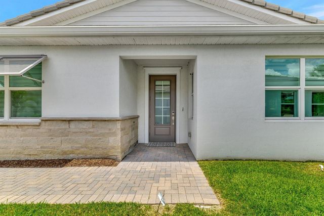 11527 SW Viridian Boulevard, Port St. Lucie, FL 34987